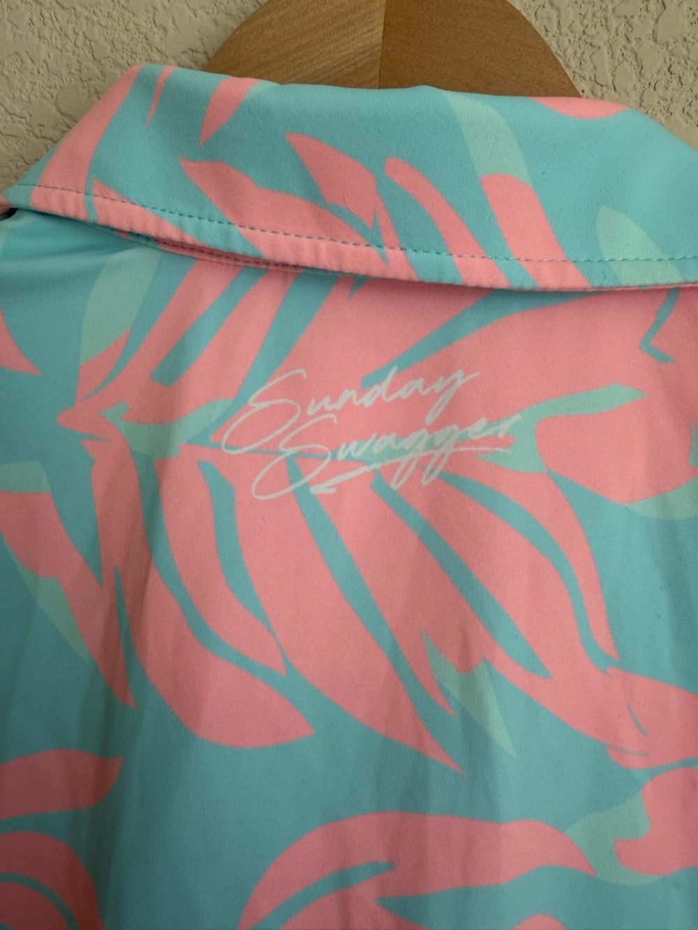 Sunday Swagger Sleeveless Golf Polo XS Blue Pink Tropical Palm Athletic Tank Top - Picture 8 of 12